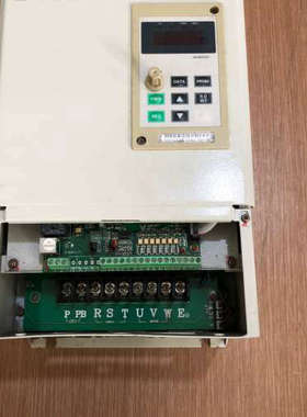 三晶变频器15/18.5KW 380V  V015G3/V1