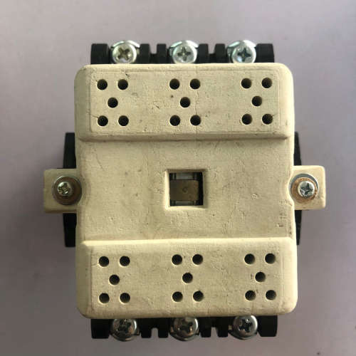 SRCa3631-2 接触器 富士