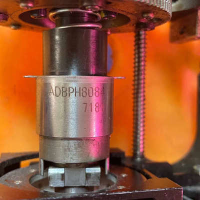 贴片机配件 ADBPH8084 实物拍摄，有6个。