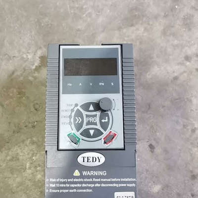 东渊变频器DY300-S2R75GB  0.75KW  22