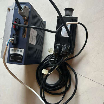 日鼎伺服驱动器电机DHS3205-VTED。电机型号：80S