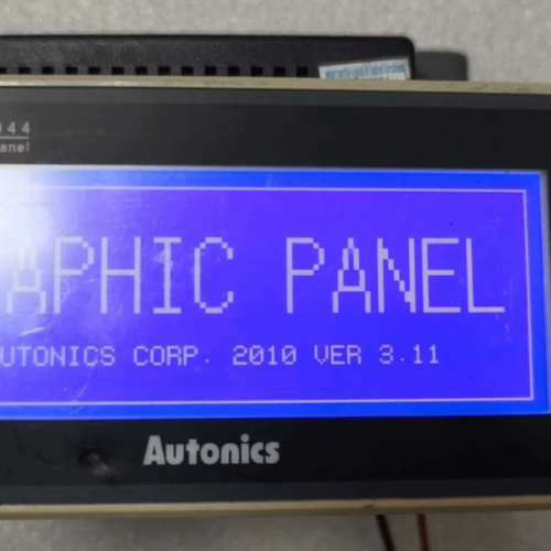 奥托尼克斯触摸屏 GP-S044-S1D1 ，通电显示正常，