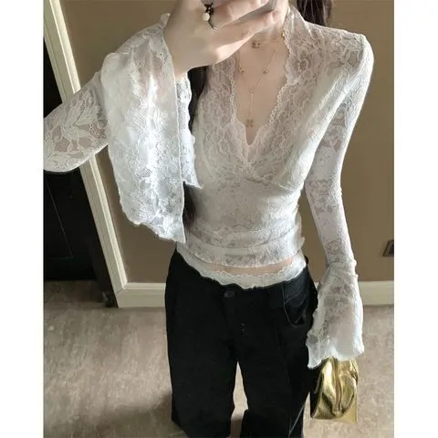 小众打底衫早秋v领性感白色设计感显瘦女T恤修身纯欲长袖上衣蕾丝