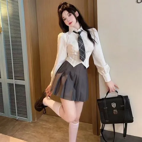 短款白色衬衫学院风长袖纯春秋季女显瘦辣妹收腰衬衣jk制服上衣欲