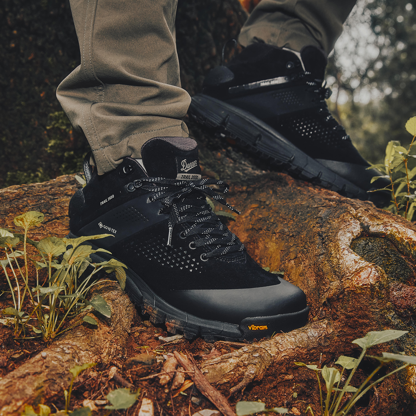 danner黑武士中帮徒步鞋防水防滑