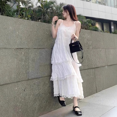 白色法式吊带连衣裙女装夏季新款度假风小个子宽松蛋糕长裙女装