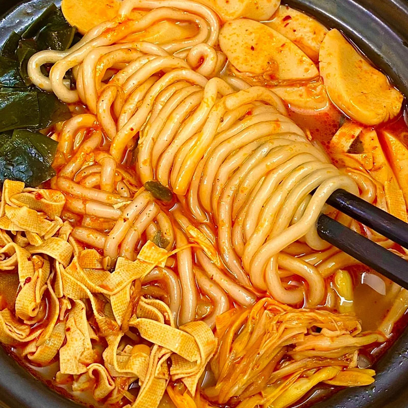 砂锅土豆粉网红爆款测评家庭分享装露营便携点心解馋早餐充饥夜宵