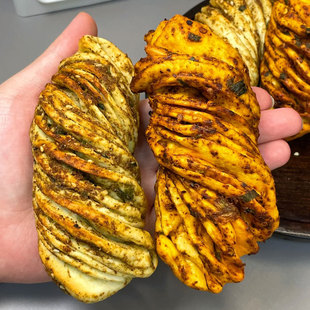 烤花卷速冻面点千层烤花卷半成品香辣烤馍椒盐酥脆网红解馋主食