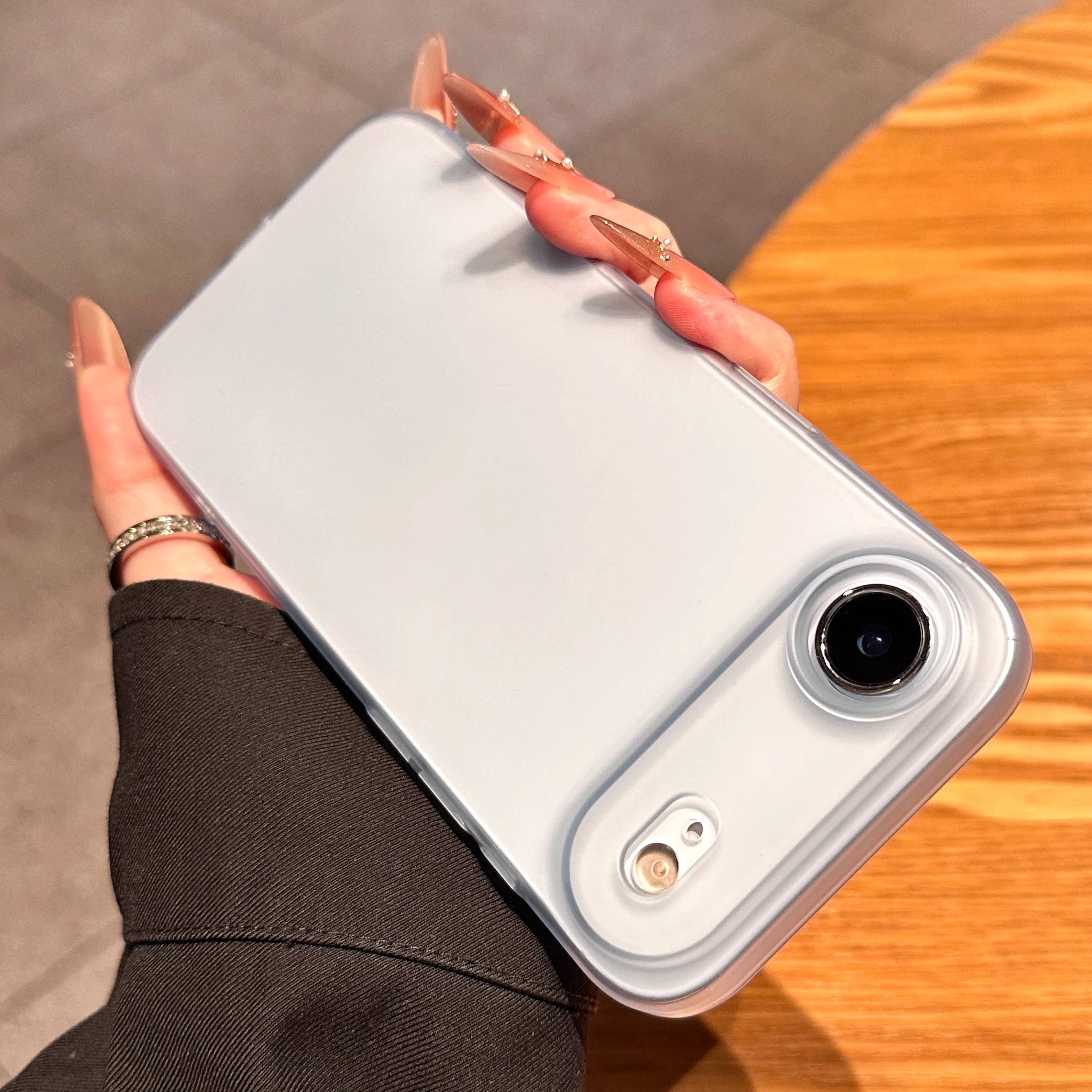 适用iphoneair手机壳新款苹果17promax磨砂17高级感大孔防摔16plus透明全包15个性14防指纹13小众12p女潮流外