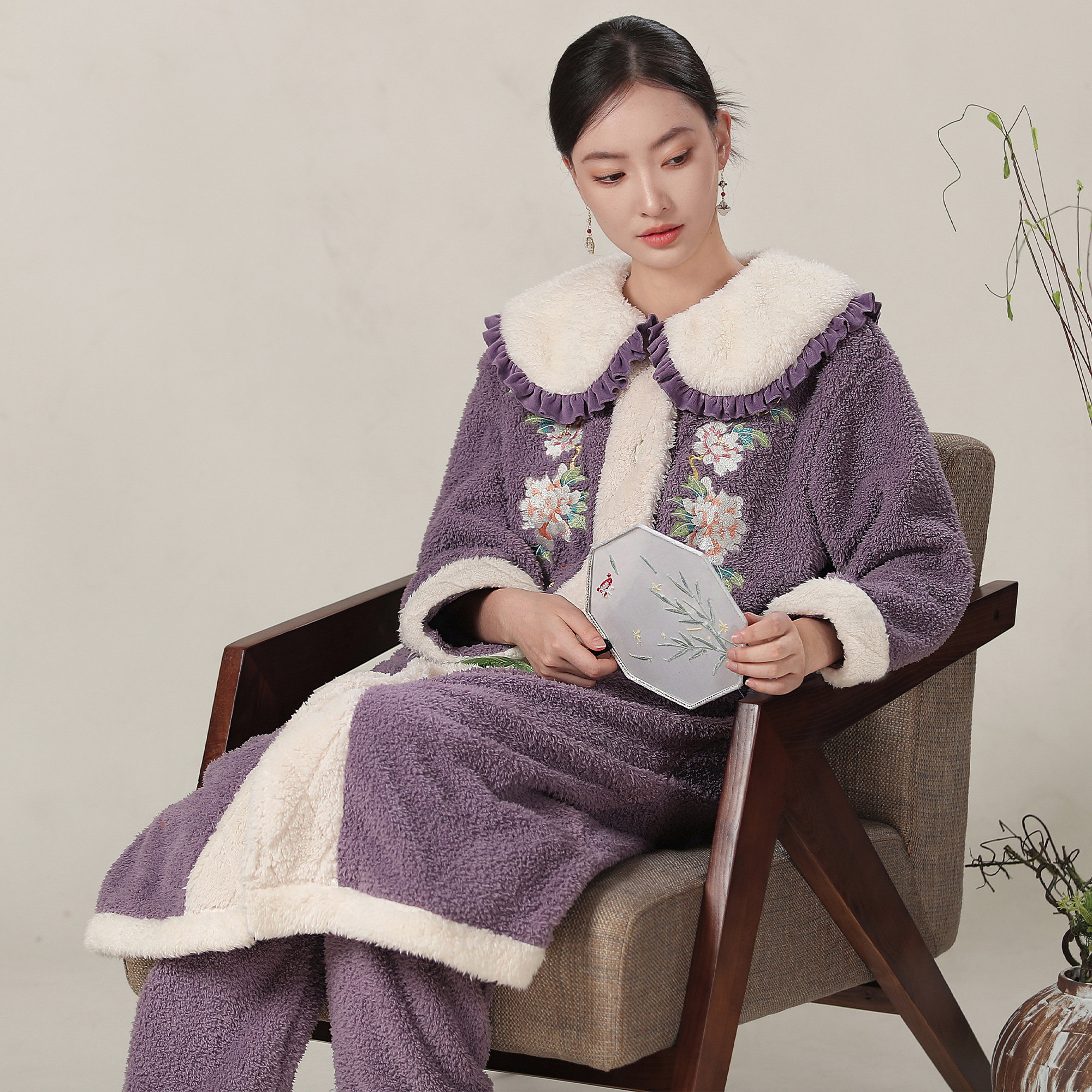 松子壳女珊瑚绒国风睡衣