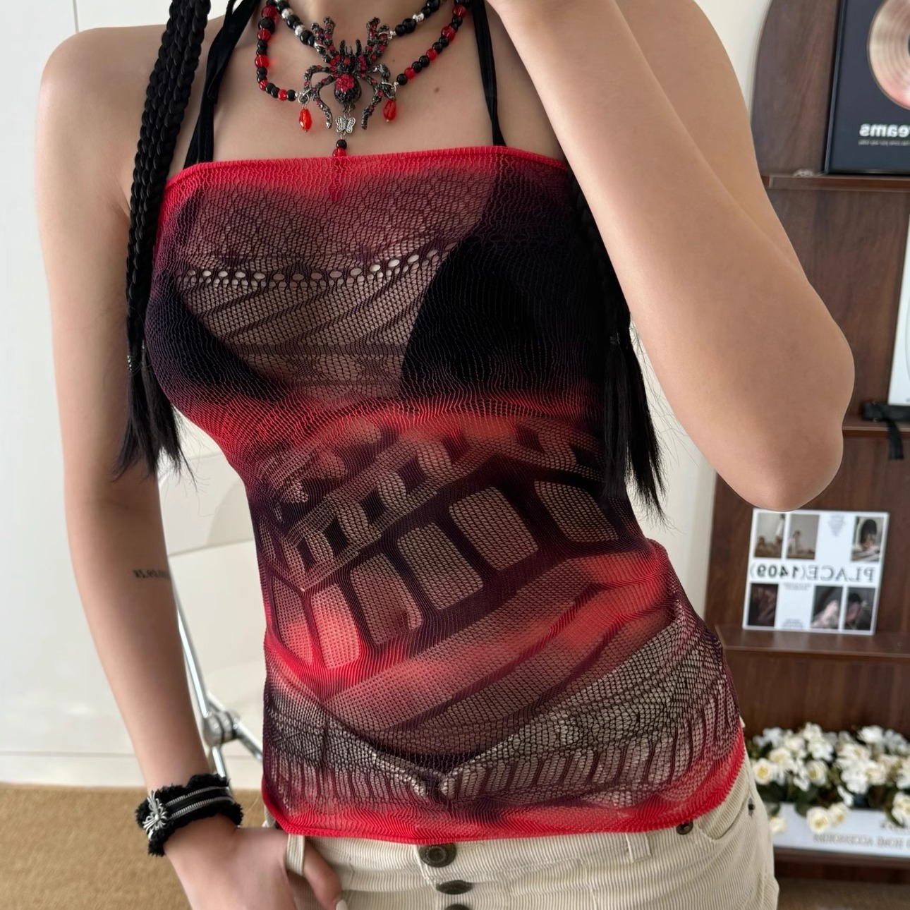 小辣椒黑红渐变抹胸包臀网衣