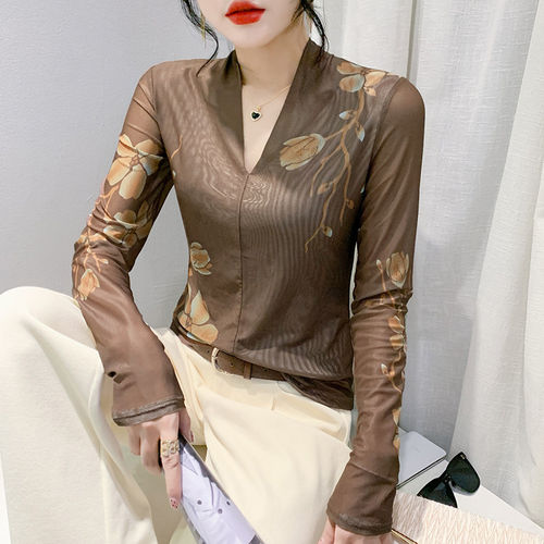 肌肤网纱印花v领t恤女长袖
