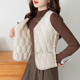 加绒加厚坎肩贴身内胆秋冬羽绒棉马甲女2026新款轻薄修身v领背心