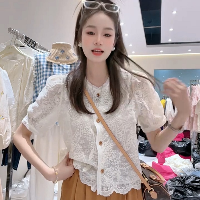 圆领短袖蕾丝衬衫女2025夏季新款立体提花小众设计感独特漂亮小衫