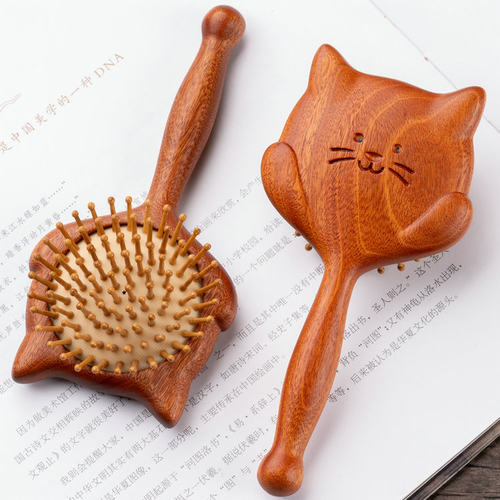 卡通可爱猫咪气囊按摩梳子儿童少女气垫化妆木梳女孩便携梳送女儿