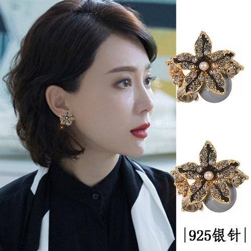 花朵2020年韩国气质网红小巧耳环