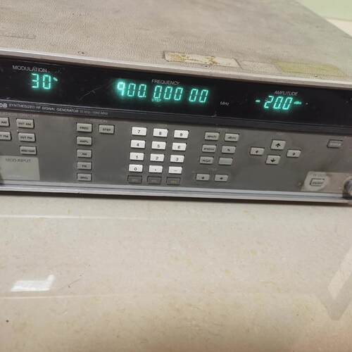 议价6060B 合成射频信号发生器 10KHz-1050MHz 射频信号源维修