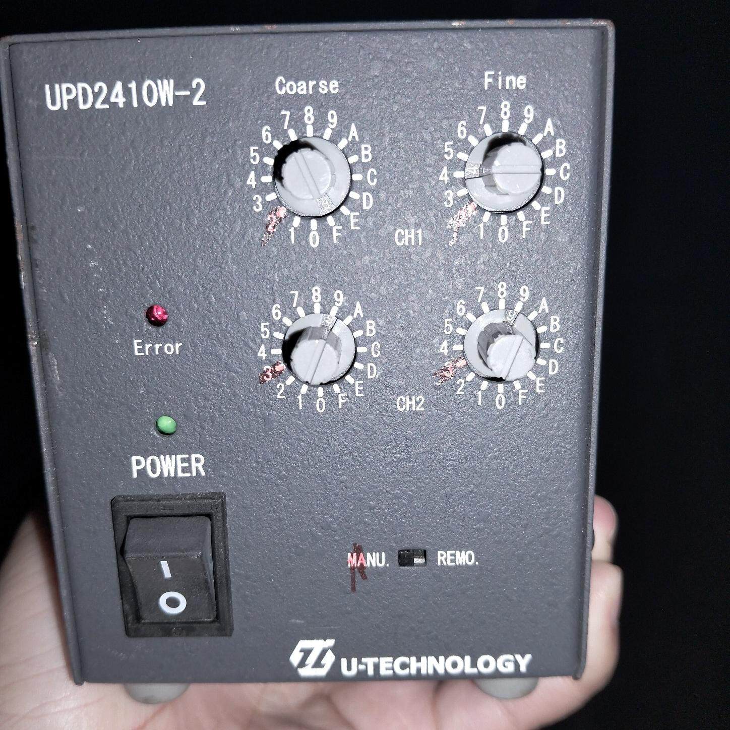 议价UPD2410W-2 U-TECHNOLOGY双路可调光源控制器维修