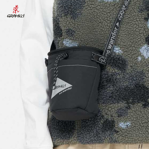 【and wander联名】GRAMICCI小野人24秋反光缝线斜挎包F3018背包