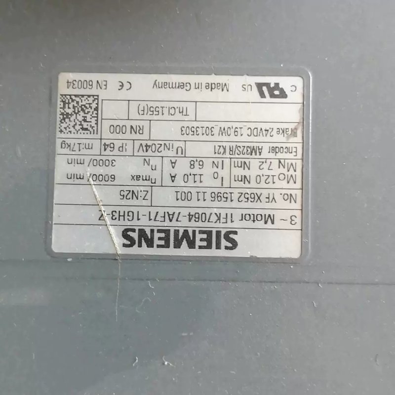 1FK7064-7AF71-1GH3-Z 伺服电机 7.2Nm 6.8A 额定电压24V议价维修