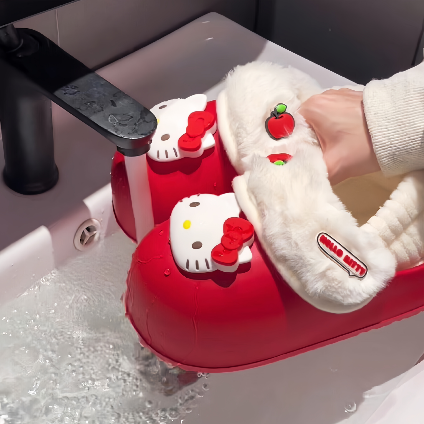 kitty棉拖鞋女家居室内秋冬季厚底跟可爱毛绒防水2026新款可外穿