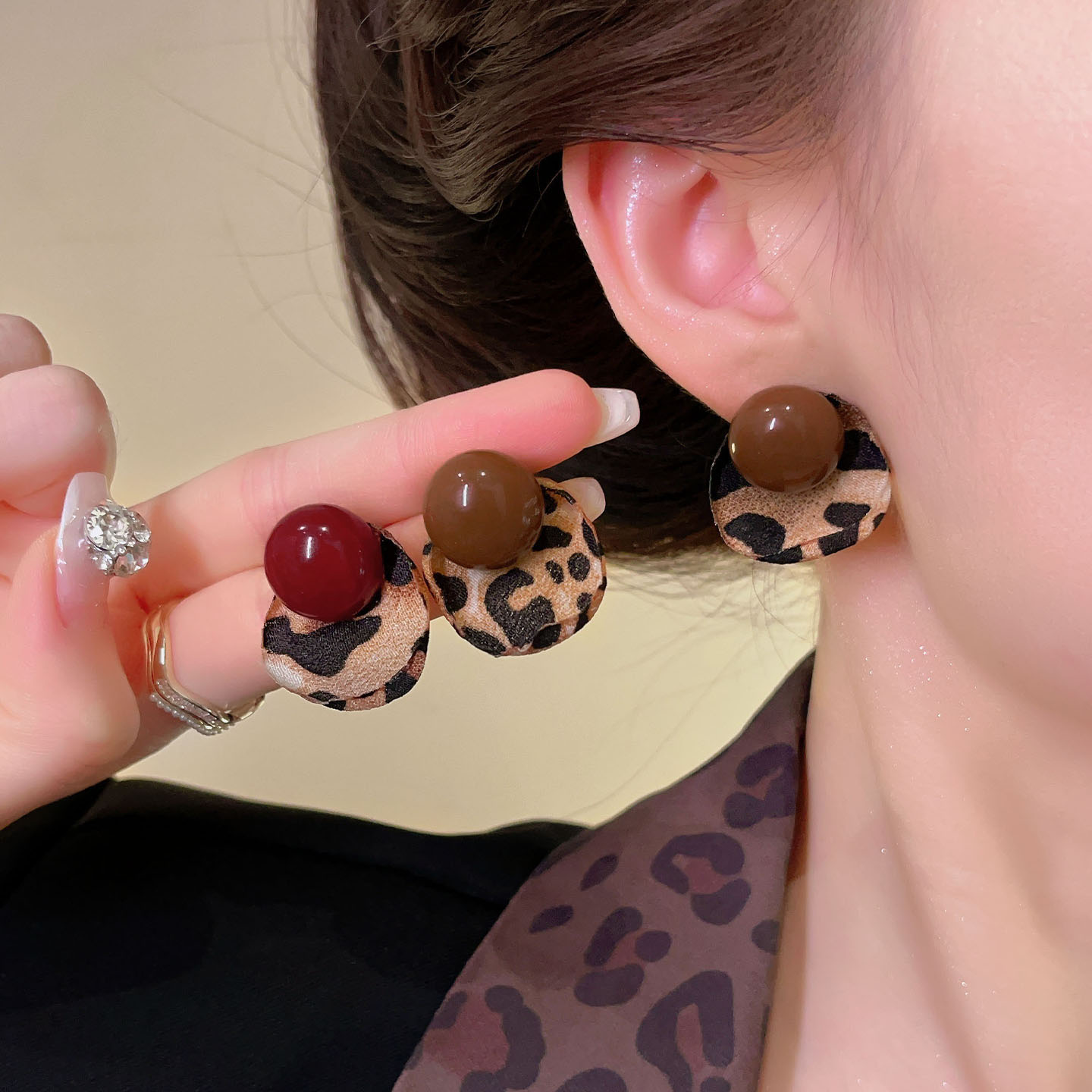 秋冬复古豹纹珠珠耳钉女气质耳钉