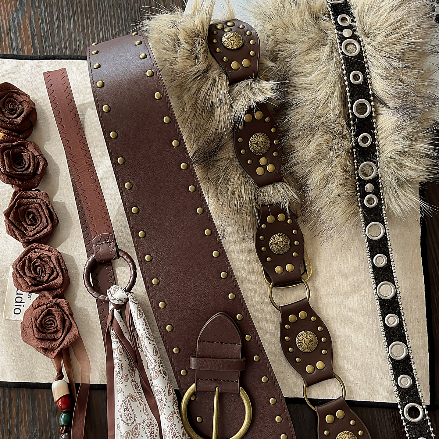 复古咖色毛绒腰链配饰