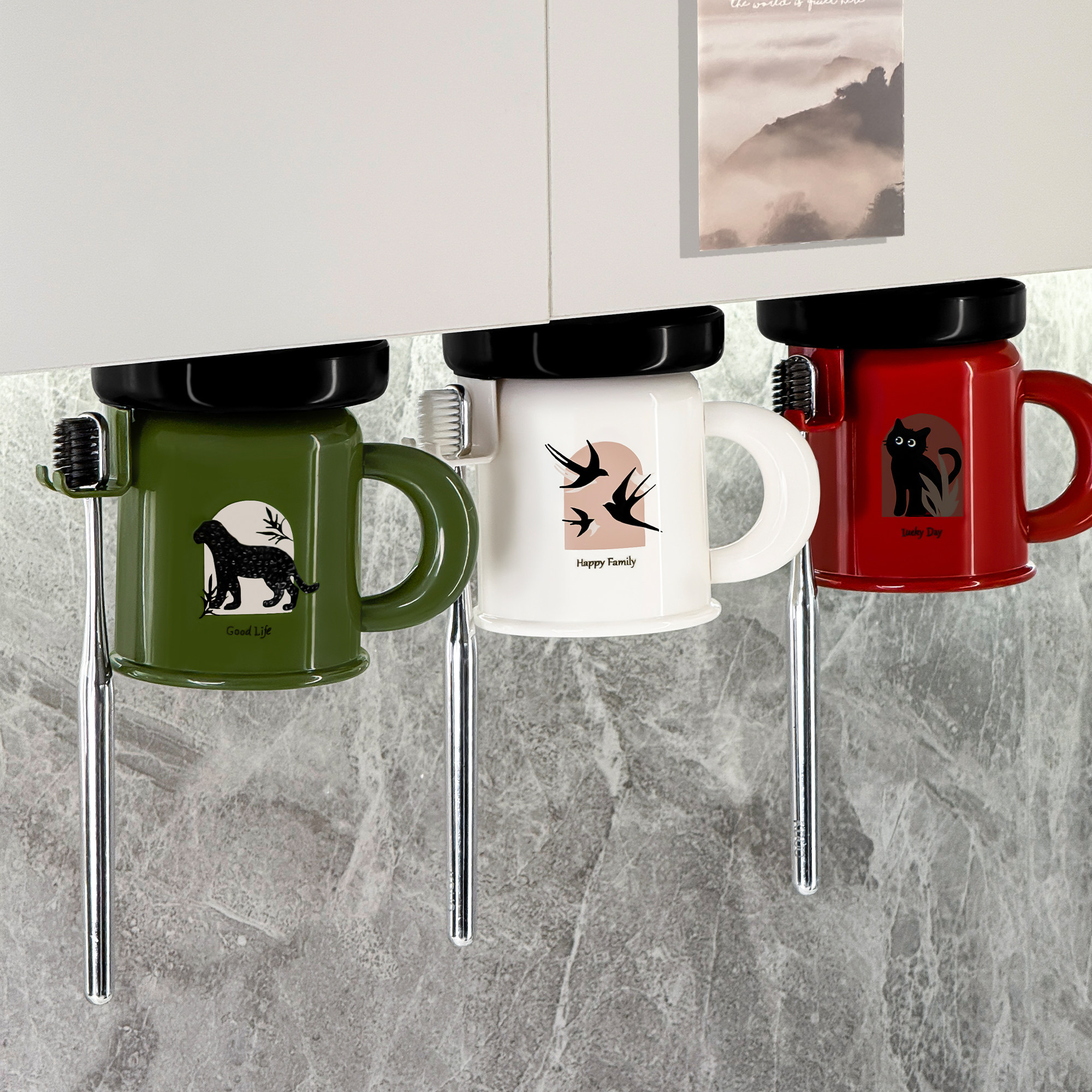 磁吸式镜柜倒挂牙刷置物架电动刷牙杯牙膏免打孔沥水漱口杯架子