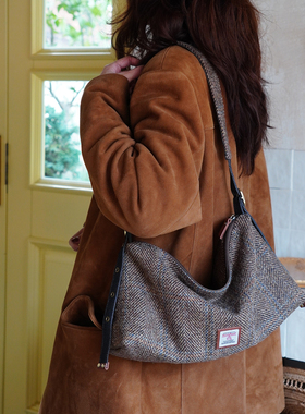 harris tweed秋冬羊毛法棍包单肩斜挎2025巨好看包包女小众不撞款