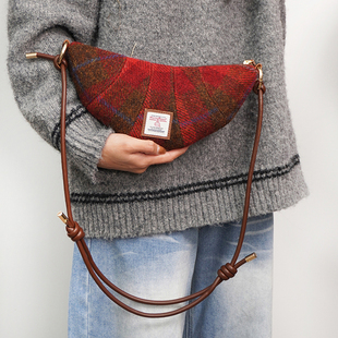 harris tweed红色饺子包包小众单肩斜挎牛角包2025超火腋下小拎包