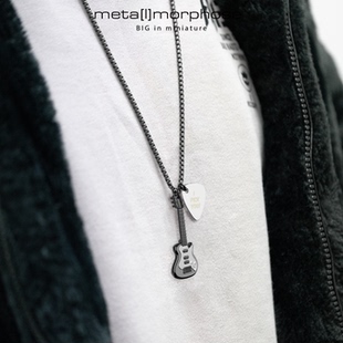 潮酷吉他毛衣链 比利时metalmorphose秋冬穿搭时尚配饰礼物推荐