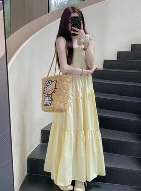 2025夏季气质甜美度假风仙女黄色吊带连衣裙小个子多巴胺穿搭