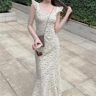 氛围感碎花连衣裙子夏季法式复古气质飞飞袖U领收腰包臀鱼尾长裙