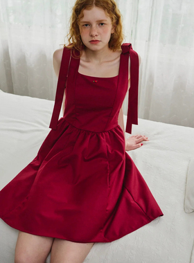 idem 小玫瑰修身背心裙小黑裙纯色酒红高腰法式短款连衣裙