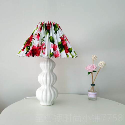 正品Vin装tae饰 中古百褶美式桌g台灯少女心民宿餐厅床头柜直播间