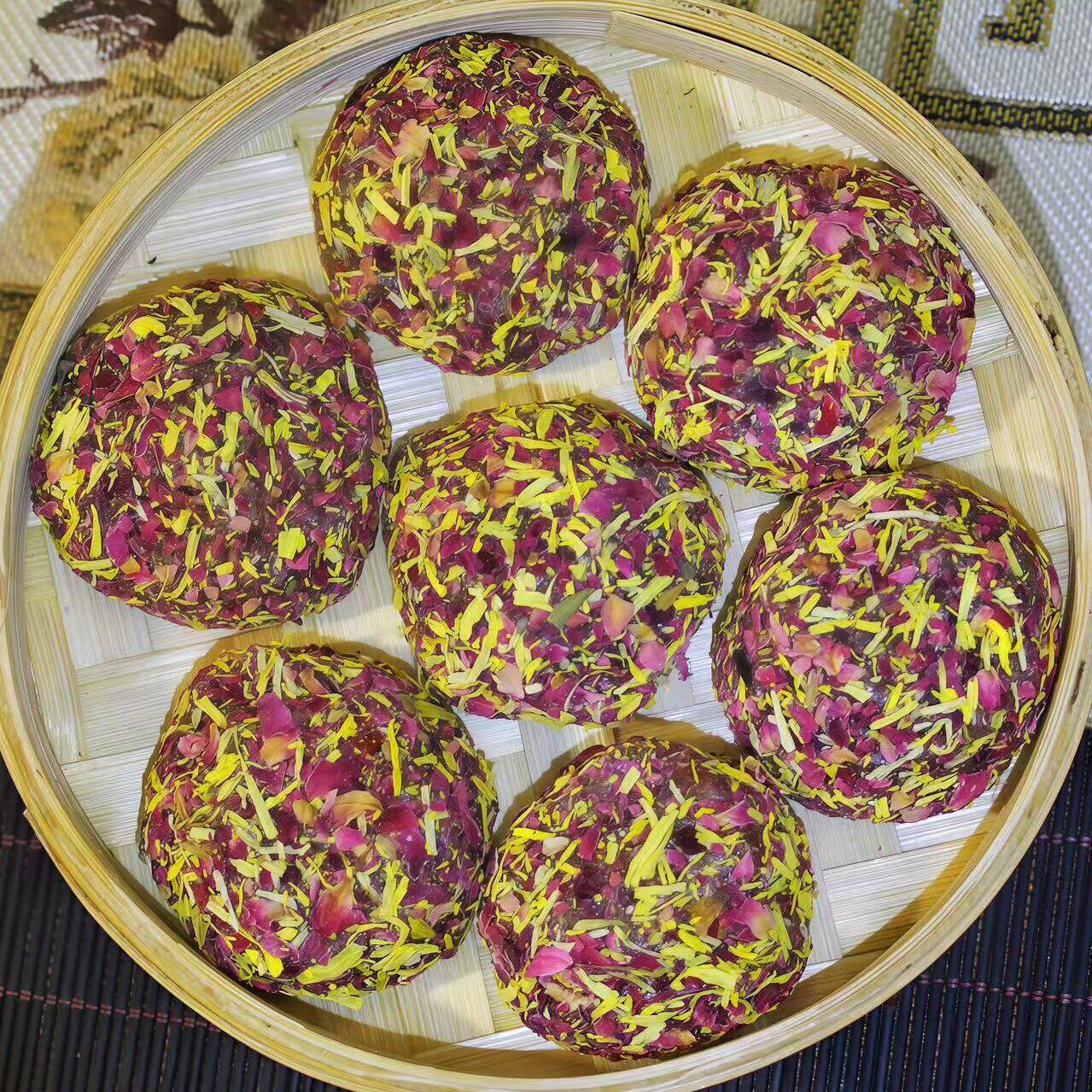 菊花枸杞菩提酸枣糕玫瑰花瓣酸枣饼无核酸枣糕饼酸甜解腻休闲零食
