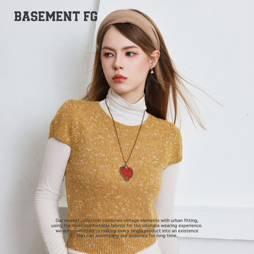 BASEMENTFG毛织短袖T恤26秋冬新款多色圆老钱风上衣263020033046