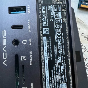 售前询价议价；致态TiPLus5000 2T固态硬碟。实物照片，。
