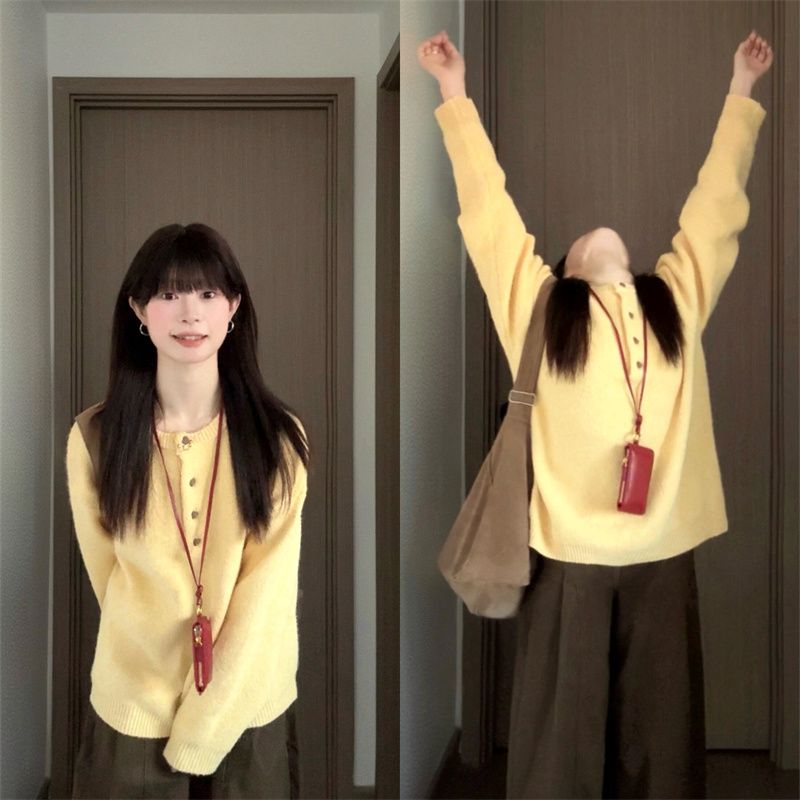 韩系复古奶黄色圆领套头针织衫毛衣女早秋季慵懒宽个性长袖上衣