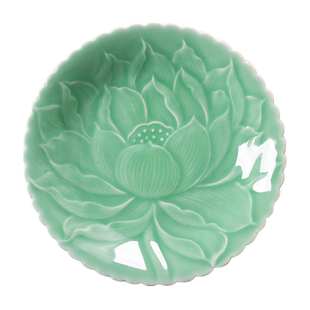 特别好看的盘子菜盘家用2026新款高级感陶瓷碟子中式浮雕青瓷餐具