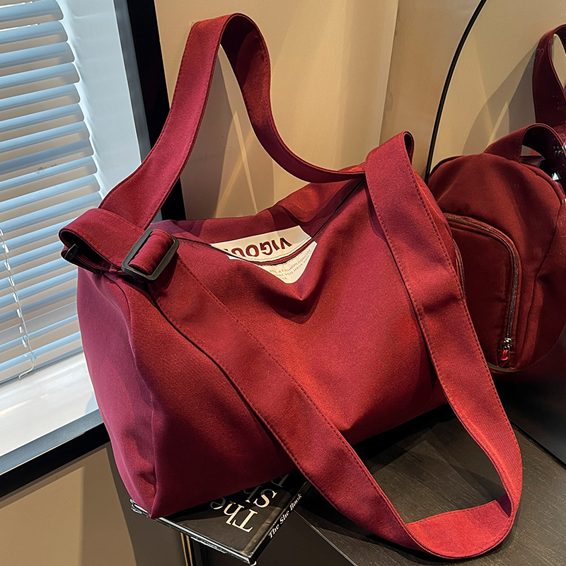 高级感健身包多功能短途旅行包