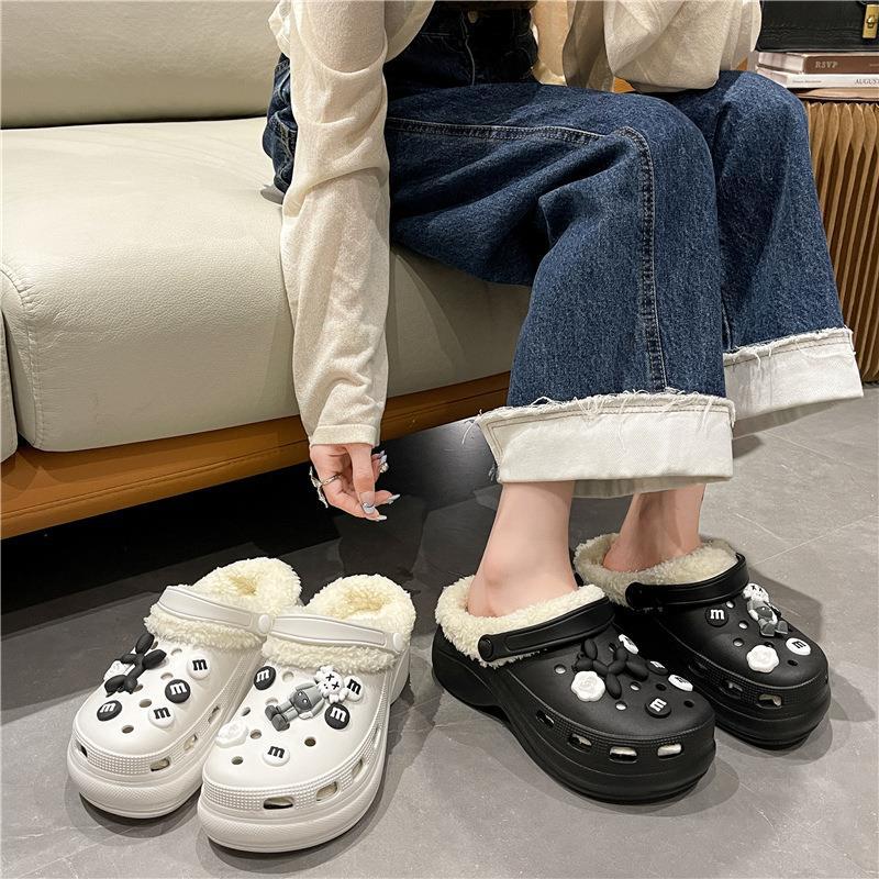 可拆卸冬天外穿洞洞鞋!2024新款厚底加绒保暖包跟防滑棉拖鞋女生