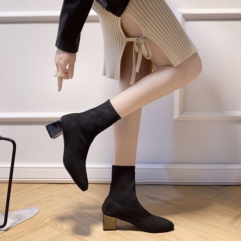 飞织弹力袜靴女春秋单靴中筒瘦瘦袜子短靴杏色尖头粗跟针织