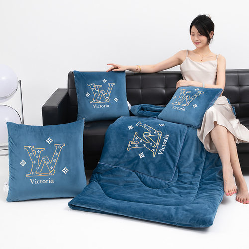 2024新款A类多功能婴儿绒抱枕被--奢华鲁瓦