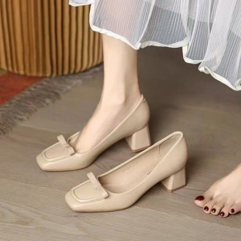 方头单鞋女粗跟复古2024年秋季新款百搭浅口蝴蝶结上班中跟高跟鞋