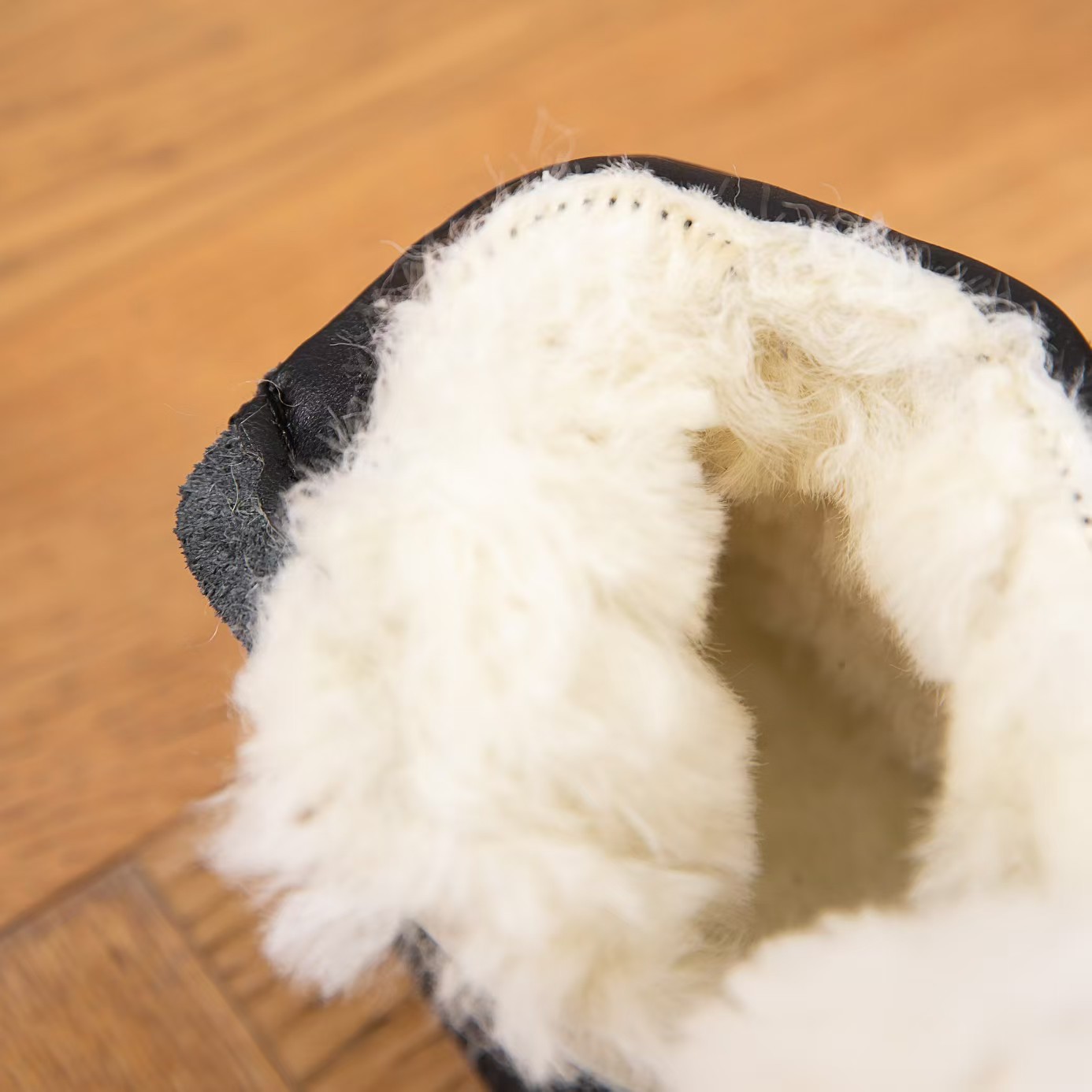 复古马丁靴女2024新款百搭加绒秋冬季时尚平底软底女士大码短靴子