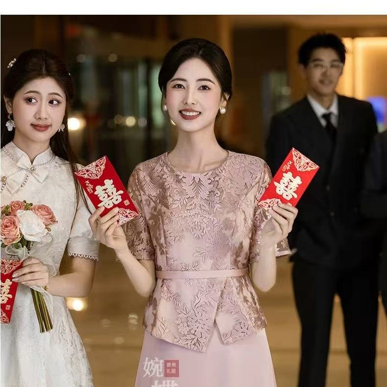 气质妈妈婚宴礼服夏2026年新款短袖粉色旗袍女新中式长款订婚宴穿