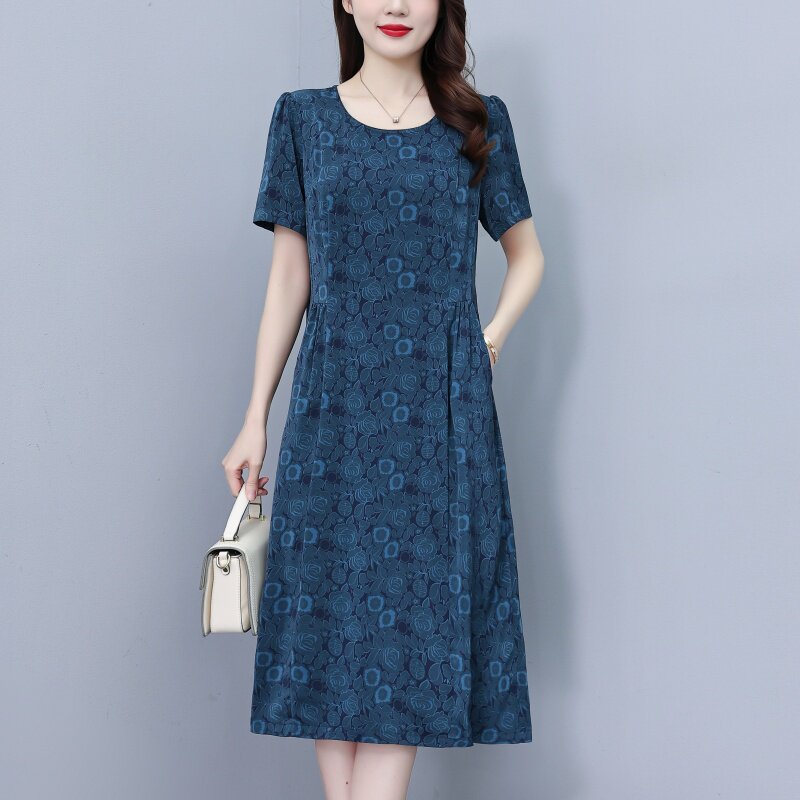 高端品牌真丝桑蚕丝连衣裙子女2026夏季新款大码绿色洋气质妈妈裙