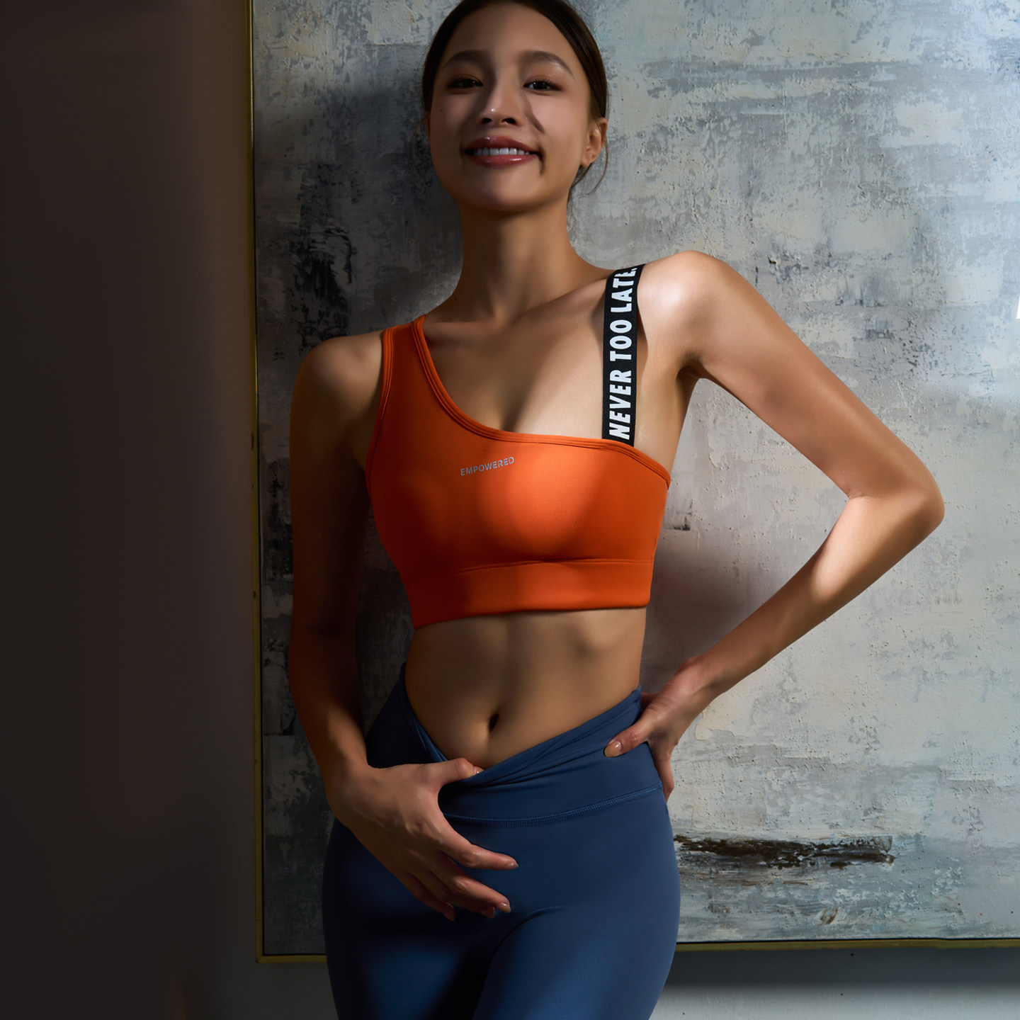 yoyomeat性感字母肩带普拉提瑜伽背心跑步健身内衣防下垂运动文胸