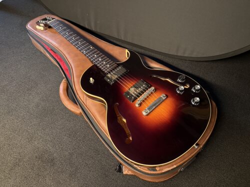 Gibson ES235半空心 F孔爵士布鲁斯电吉他